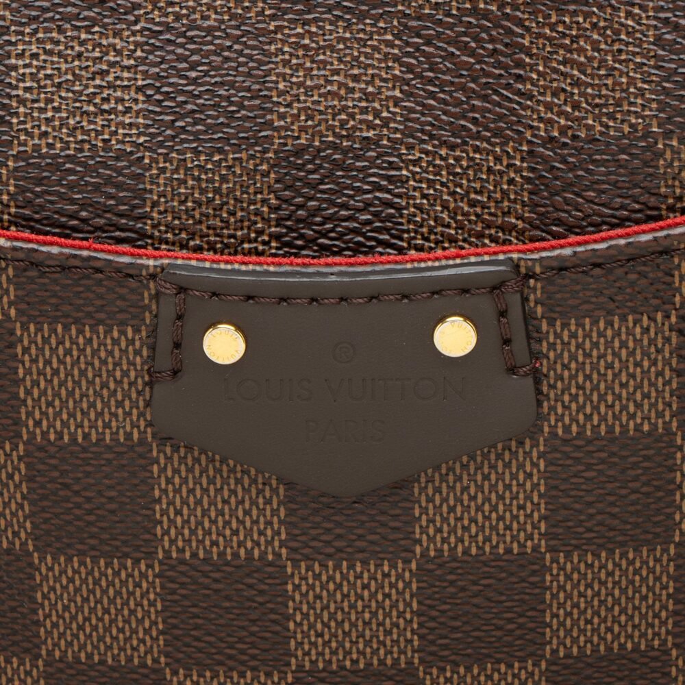 Louis Vuitton Damier Ebene South Bank Besace Shoulder Bag