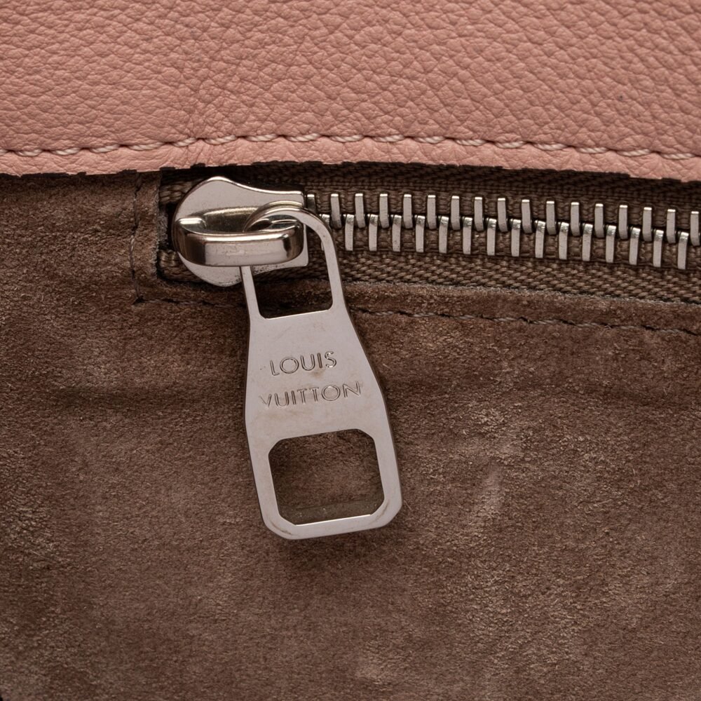Louis Vuitton Veau Cachemire Tuffetage W BB Bag